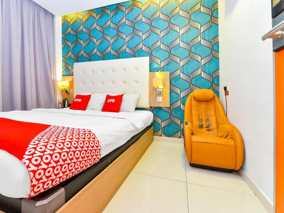 Oyo 90511 Sovotel Kota Damansara 38A Экстерьер фото