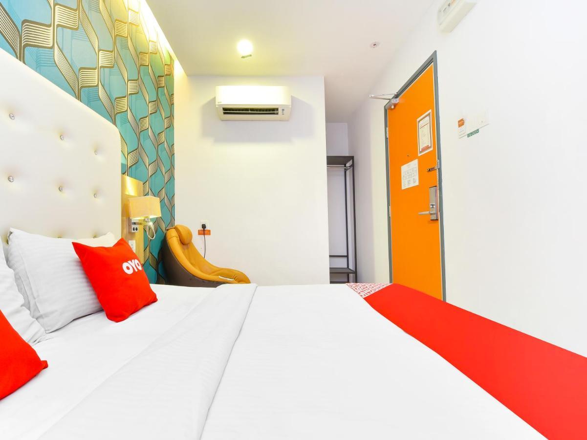 Oyo 90511 Sovotel Kota Damansara 38A Экстерьер фото